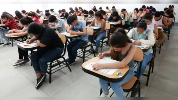 Estas son las 5 carreras universitarias con mayor demanda en Perú, según el MTPE