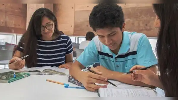 Colegios dictarán curso Historia del Terrorismo tras publicación de ley que lo declara de interés nacional