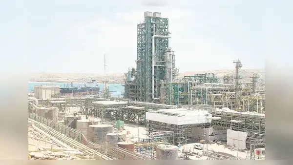 Fitch: Refinería de Talara resolvería el problema de flujo de caja de Petroperú