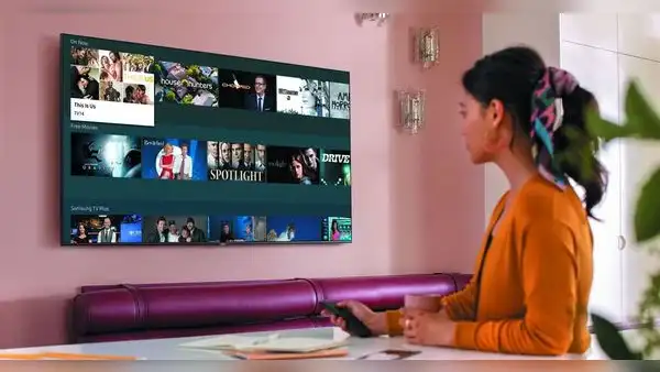 ¿Cuelgas tu televisor en la pared?: estos errores acabarían con su vida útil en poco tiempo