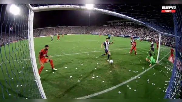 Libertad golpeó en Matute: autogol de Garcia para la derrota parcial de Alianza