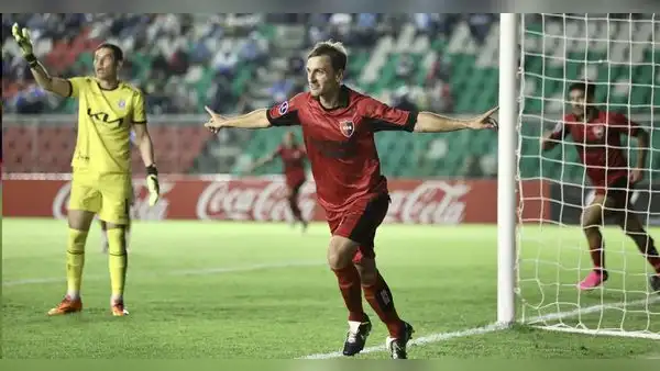 ¡Imparable! Newell's ganó 3-2 a Blooming y avanzó a los octavos de la Copa Sudamericana