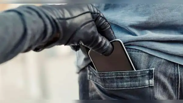 ¿Cómo activar el 'modo antirrobo' de tu teléfono para que el ladrón no pueda apagarlo?