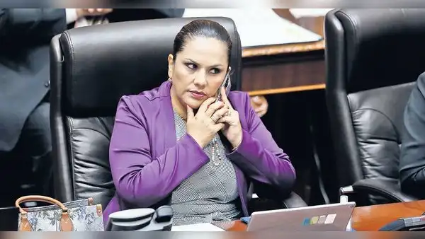 Congresista Digna Calle no regresa al país desde hace cuatro meses