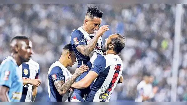 Alianza Lima, campeón del Apertura tras goleada en Matute