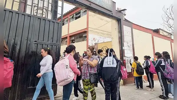 Independencia: escolar en UCI tras tomar pastillas por un reto viral