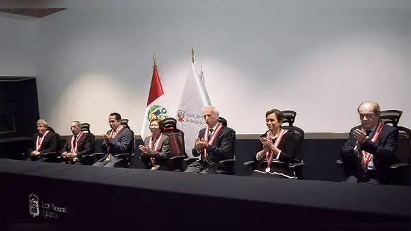 El Congreso busca interferir en el sistema de justicia