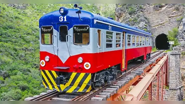 ¿Quieres viajar GRATIS? Conoce los horarios del Tren Macho que te lleva de Huancayo a Huancavelica