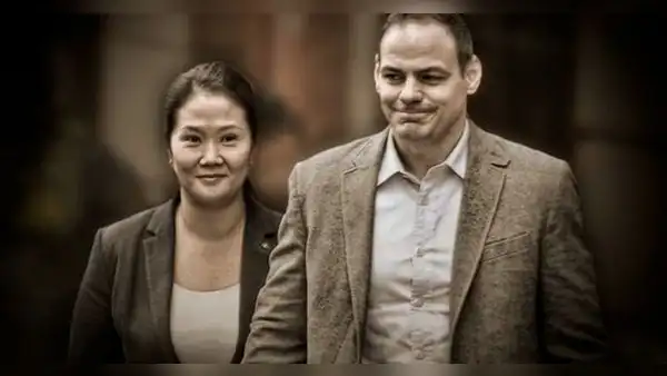 Juez dicta impedimento de salida del país a Keiko Fujimori y Mark Vitto por caso Cócteles