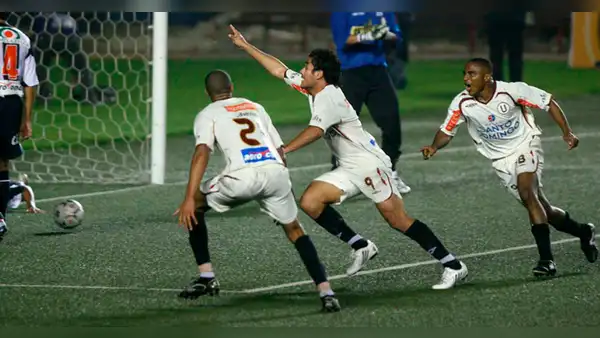 Goleador Roberto 'Malingas’ Jiménez vuelve al fútbol a sus 40 años
