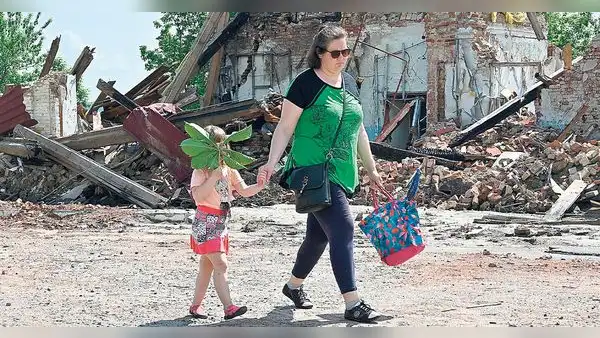 Rusia evacúa a niños de zonas bombardeadas en frontera con Ucrania