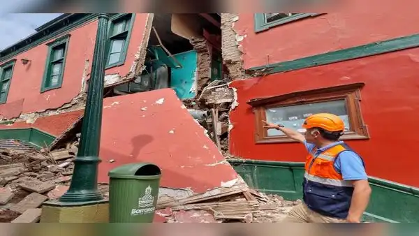 Barranco: casona de 112 años se derrumbó cerca al Puente de los Suspiros