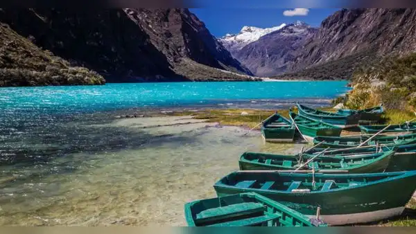 ¿Un camino que atraviesa una laguna? Mira cómo llegar a este lugar secreto en Áncash