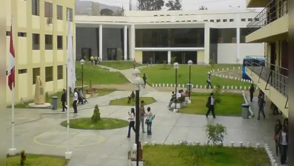 ¿Sabías que hay una universidad tecnológica en Lima Sur donde puedes estudiar gratis?
