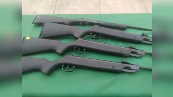 Incautan unas 3 toneladas de municiones ilegales y armas de largo alcance en Tumbes