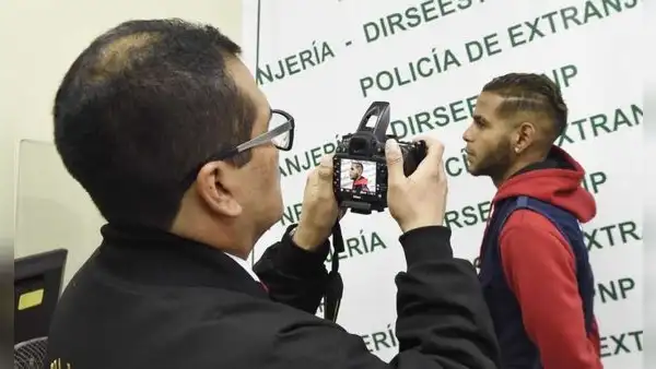 ¿Cómo sacar mis antecedentes policiales en Perú si soy de nacionalidad venezolana?
