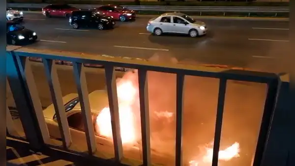 Jockey plaza: automóvil se incendió en los exteriores del centro comercial