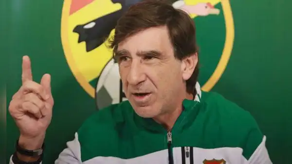 Gustavo Costas arremetió contra el fútbol boliviano y dejó hirientes frases contra la Verde
