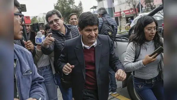 Arequipa: plantean proceso para Rohel Sánchez por designación irregular en la UNSA