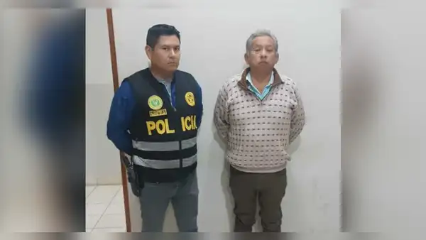 Detienen a director de colegio en Ica que solicitó S/120 para pasar de grado a escolar