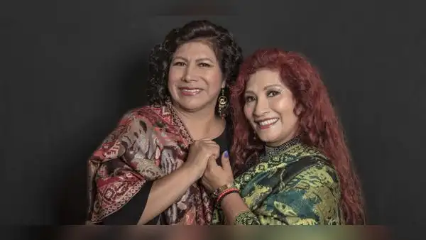 Folclore: Sila Illanes y Azucena Kantarina le cantan a papá por su día