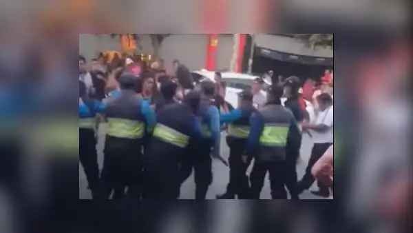 Serenos y comerciantes ambulantes protagonizan batalla campal en Chiclayo