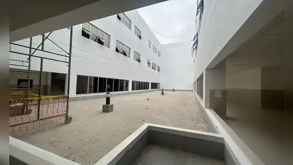 Consorcio abandona obras de hospital de Camaná que no termina hace 6 años, en Arequipa