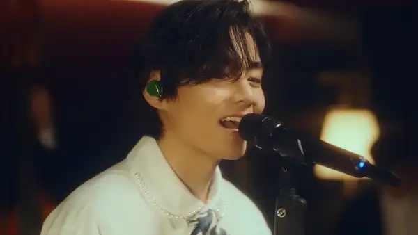 Taehyung de BTS enamora a fans con canciones de jazz en vivo en FESTA 2023: "Su voz es celestial"