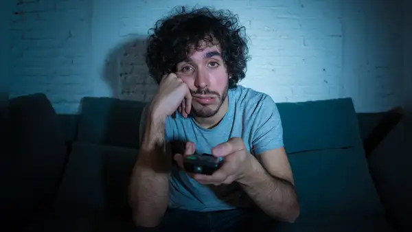 Estudio revela la razón por la cual las personas nocturnas viven menos que el resto