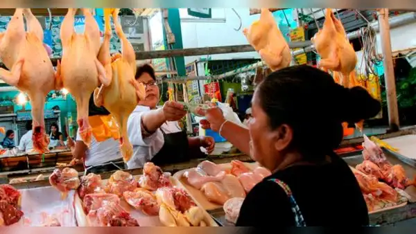 BCRP prevé que la inflación cerrará el año arriba del rango en 3,3%