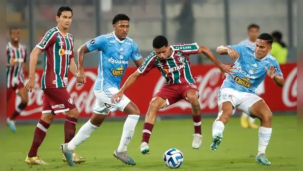 Estrella de Fluminense sufre lesión y causa alarma a pocos días del partido contra Cristal