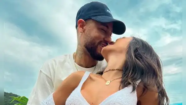 Neymar tiene permiso para ser infiel: revelan su curiosa cláusula con su novia Bruna