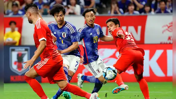 ¿Quién es Kaoru Mitoma, el japonés que 'bailó' a Perú y dijo que es una "selección débil"?