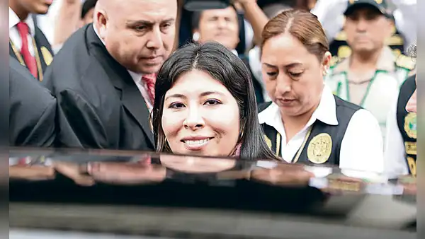 Betssy Chávez: ascenso y caída meteórica de una figura política emergente