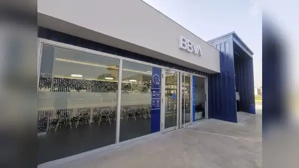 BBVA inaugura su primera oficina financiera de construcción modular sostenible