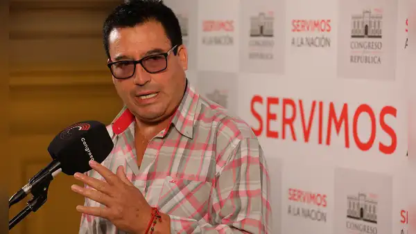 Edwin Martínez deslinda de Acción Popular: “Yo nunca he participado del grupo Los Niños”