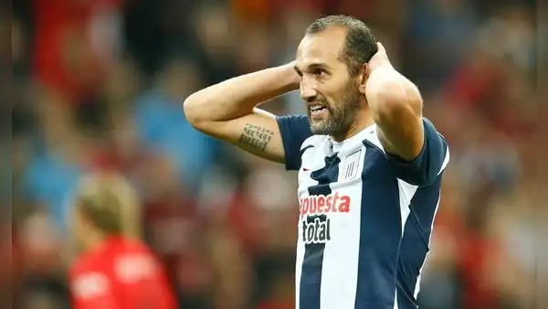 Alianza Lima cayó goleado 3-0 ante Paranaense y quedó eliminado de la Copa Libertadores
