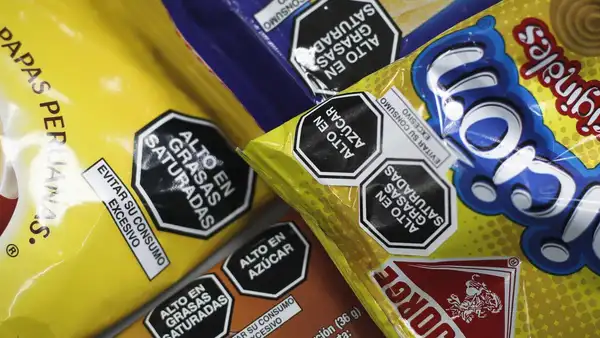 Minsa retira obligatoriedad de octógonos impresos en alimentos importados y de mypes