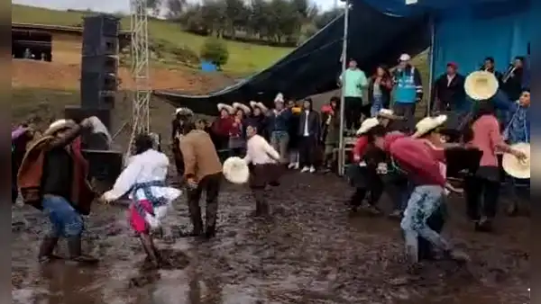 “Qué buen baile”: cuando no hay dinero para contratar a Azucena Calvay, pero lo disfrutas
