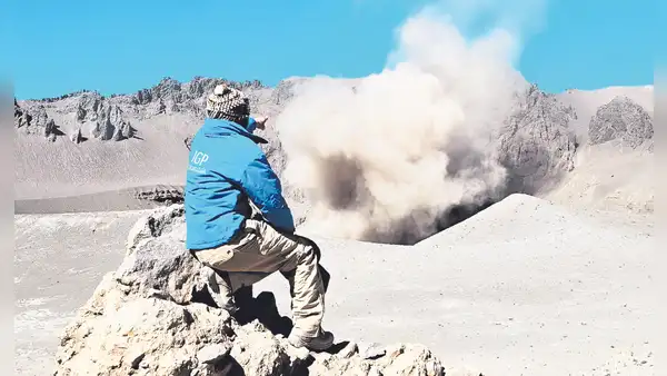 Moquegua: volcán Ubinas en alerta por erupción y no hay albergue