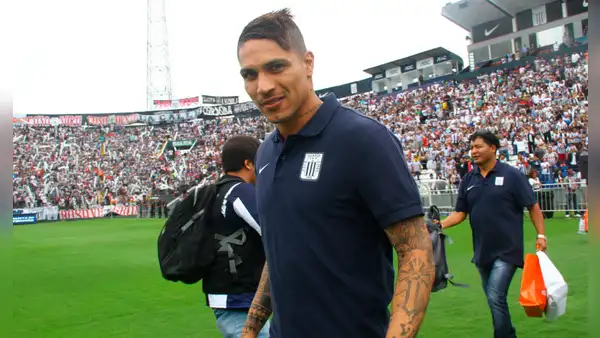 El único partido que Paolo Guerrero jugó con el primer equipo de Alianza y pocos recuerdan