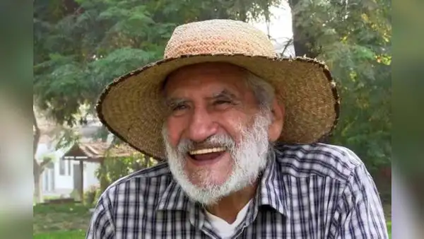 Restos de líder de izquierda Hugo Blanco serán enterrados en Cusco