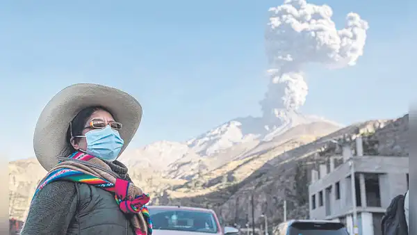 Volcán Ubinas: en diez días estaría operativo refugio para los afectados