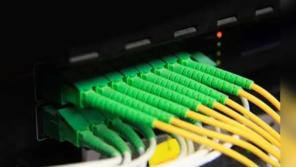 Telefónica Hispanoamérica vende el 64% de su negocio de fibra óptica en Perú al fondo KKR
