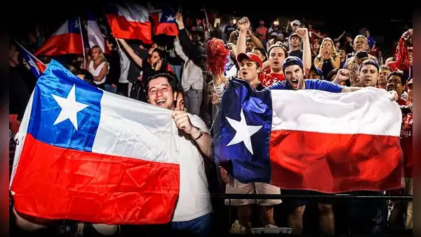¿Chile le copió a Texas? Esta es la historia detrás del origen de ambas banderas casi iguales