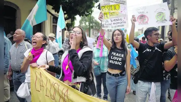 Guatemala: suspenden la oficialización del resultado de elecciones