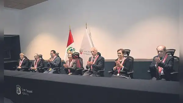 Congreso insiste con sus arremetidas contra la Junta Nacional de Justicia