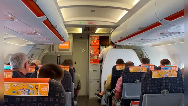 Piloto pidió que 20 pasajeros bajen del avión porque estaba muy pesado y no podía despegar
