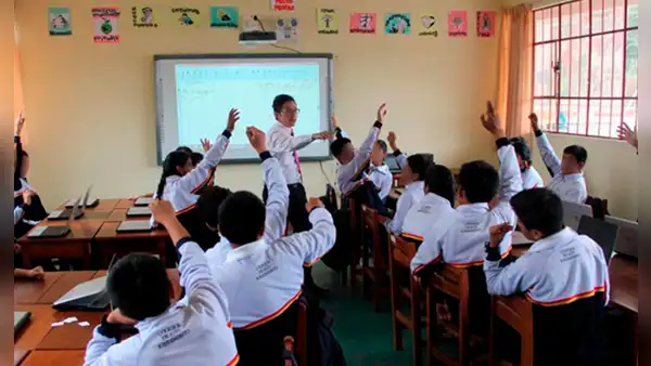Minedu anunció que profesores y auxiliares recibirán bono extraordinario de S/220