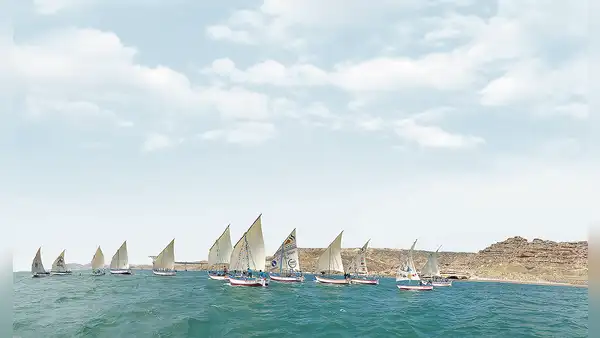 Pesca artesanal a vela, una tradición sostenible que se resiste a desaparecer